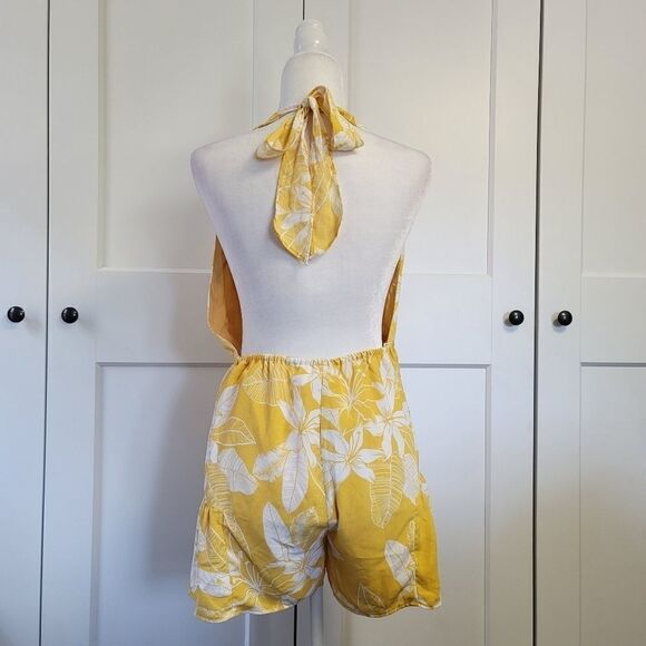 Emory Park yellow flower print romper - Picture 4 of 10